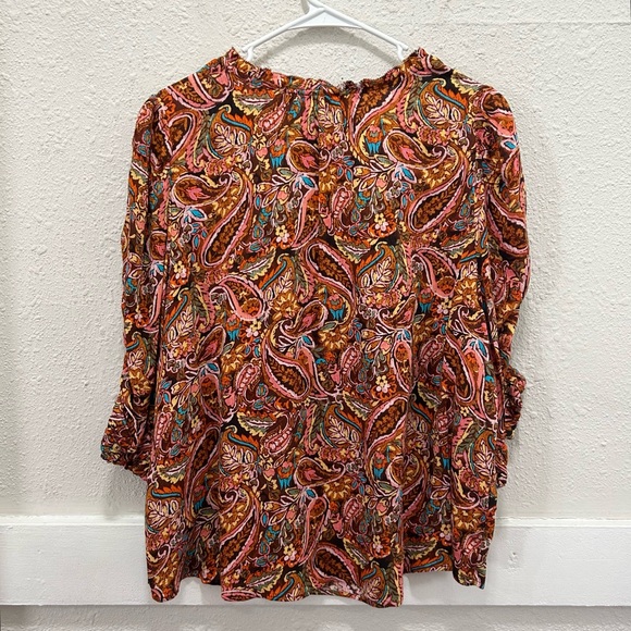 Democracy Paisley Print Split Ruffle V-Neck 3/4 Ruched Sleeve Woven Top NWT 1X - Picture 7 of 8